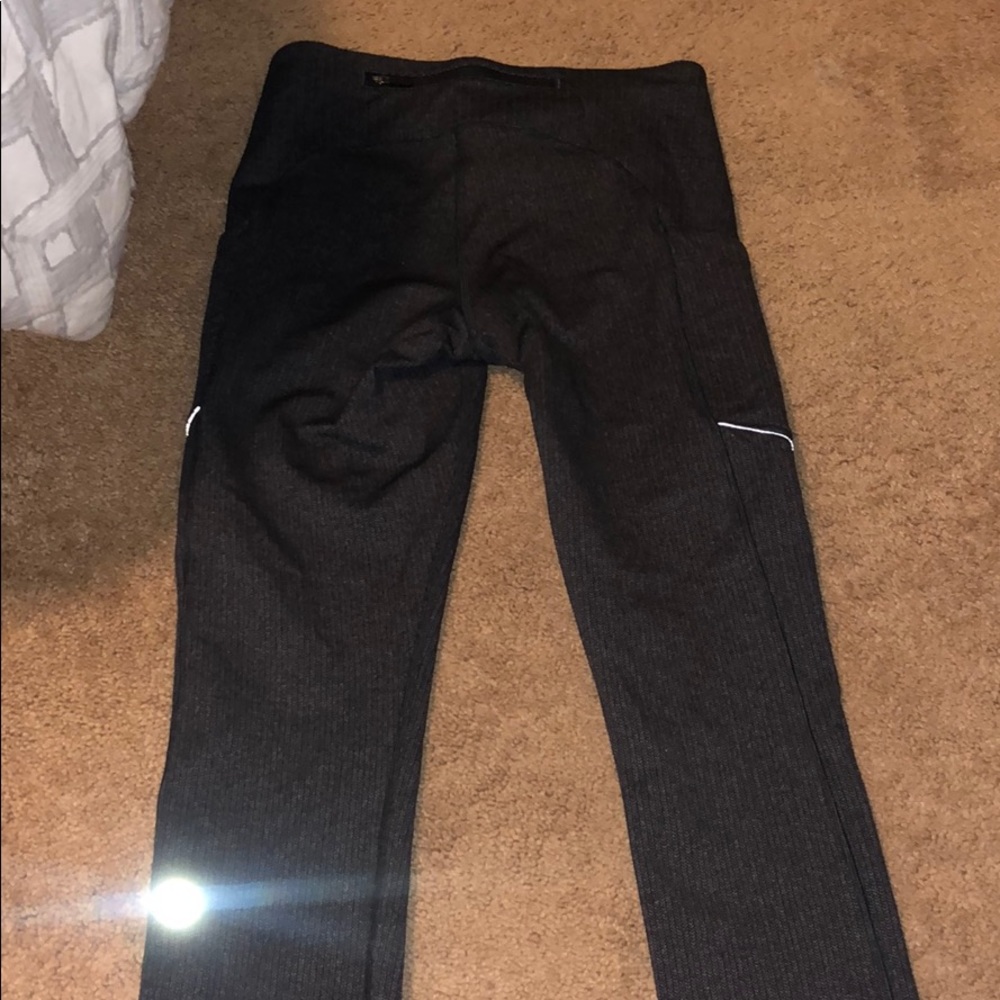 Lulu Lemon Leggings Size 6 - Picture 2 of 4